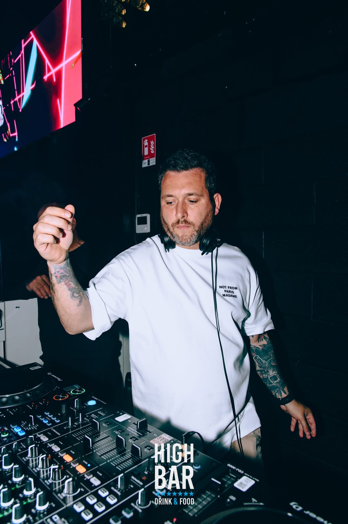 Dj marek - High bar